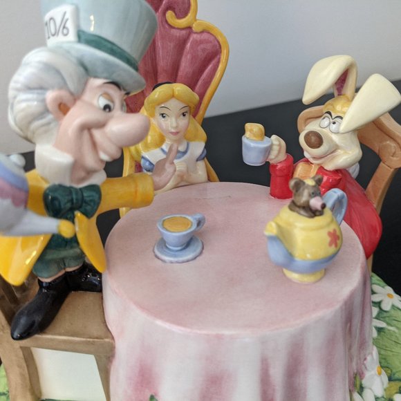 Royal Doulton Mad Hatters Tea Party - Picture 4 of 4